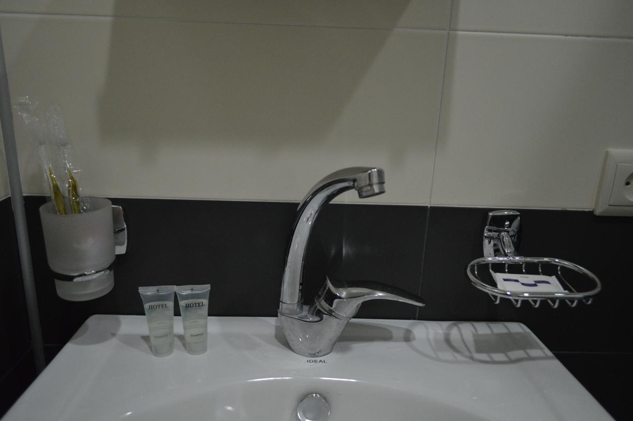 Deluxe Apartment ティビリシ エクステリア 写真