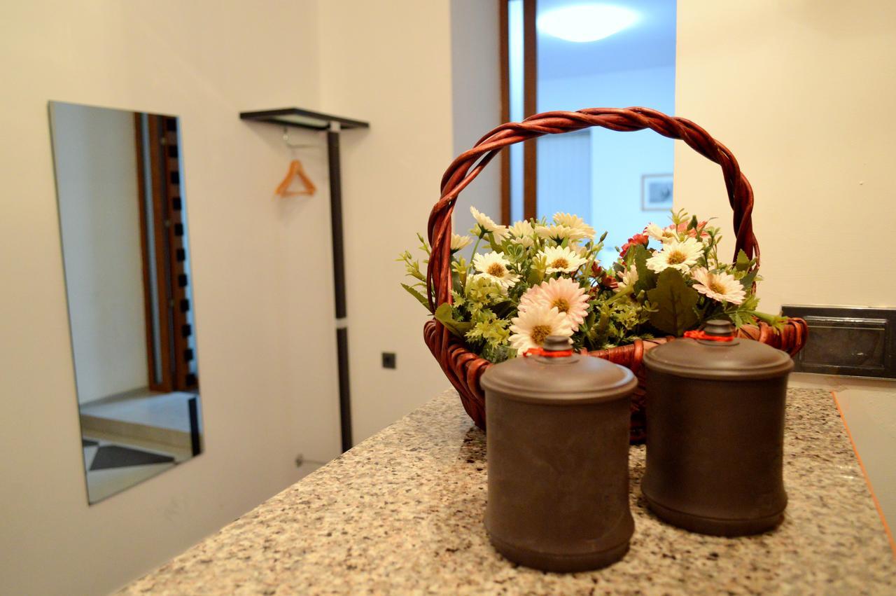 Deluxe Apartment ティビリシ エクステリア 写真